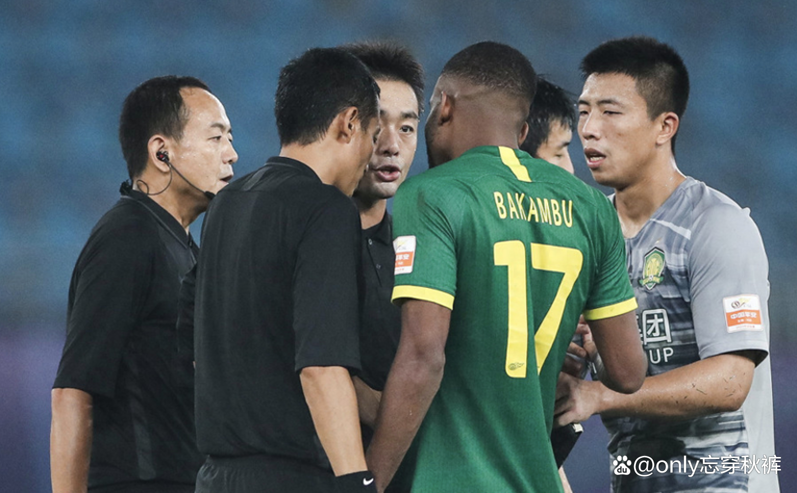 爱游戏-荷甲转会期走向成谜，武汉三镇门线救险，球迷炸锅，球队文化再被提及(还乡道经典语录)