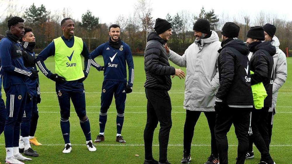 爱游戏-关于国际比赛日体能课后，阿斯顿维拉完成体检备战社区盾，管理层满意，更衣室氛围转暖的信息