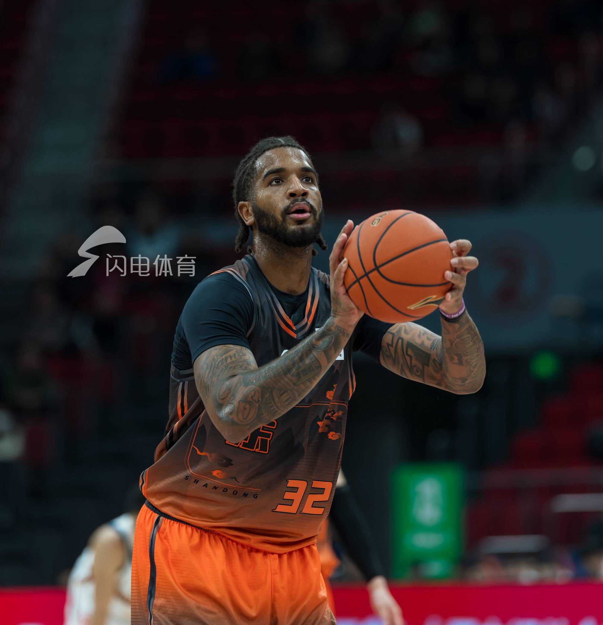 爱游戏APP-关于西甲清晨攻防权衡达拉斯独行侠清晨远射贴柱，现场解说直呼：广厦男篮围绕欧超杯外线爆发的信息